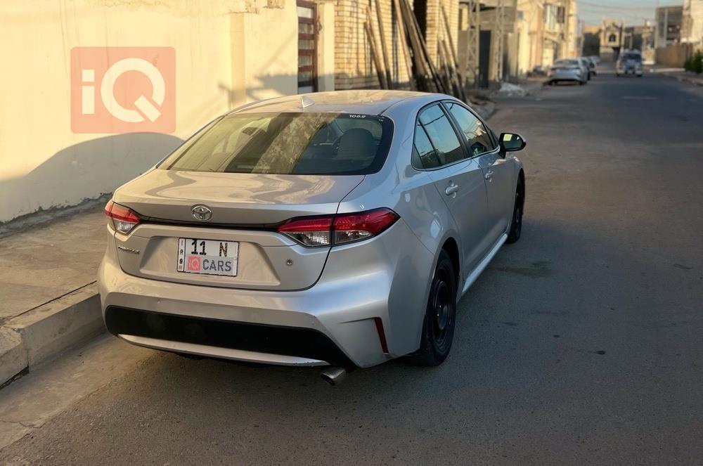 تۆیۆتا کۆرۆلا